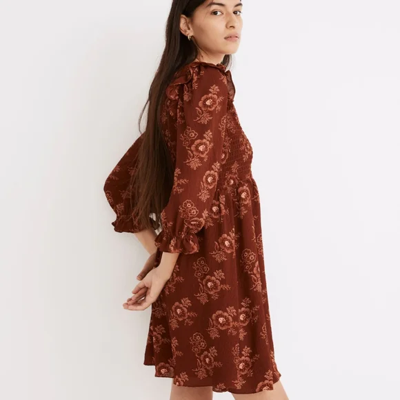 NWOT LucieV-Neck smocked Midi Dress,‎ Small Size - Picture 8 of 12